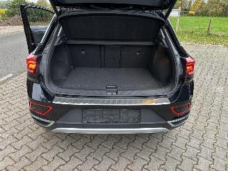 Volkswagen T-Roc 2.0 TDI AUTOMAAT 150 PK STYLE NAVI CLIMA CAMERA LED picture 25