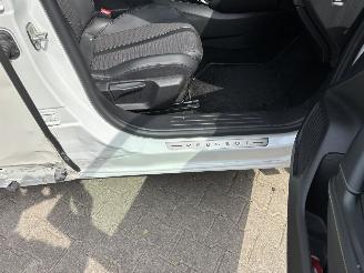 Peugeot 2008 GT LINE AUTOMAAT 130 PK NAVI CLIMA CAMERA VIRT DASH LED LEER B.J 2022 picture 18