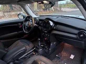 Mini  EDITION CLIMA ABS PDC STOELVERWARMING B.J 11-2018 SCHROEFSCHADE picture 9