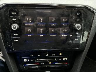 Volkswagen Passat GTE 1.4 AUTOMAAT NAVI CLIMA CAMERA PDC B.J 2022 picture 19
