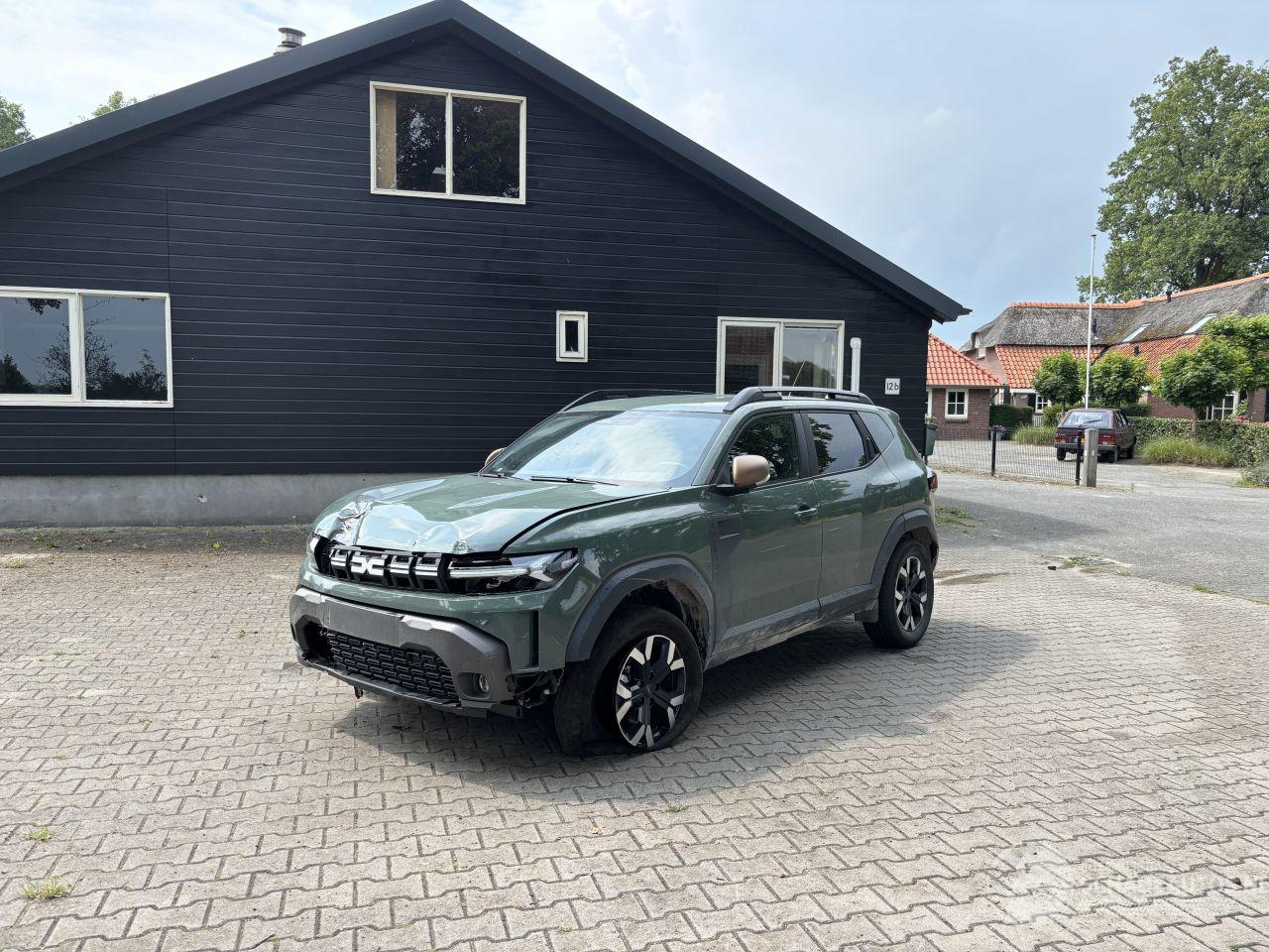 Dacia Duster 1.6 HYBRIDE AUTOMAAT NAVI CLIMA CAMERA LED B.J 12-2024