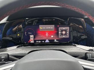 Volkswagen Golf GTI AUTOMAAT 245 PK NAVI CLIMA CAMERA LED B.J 2023 lichte schade picture 12