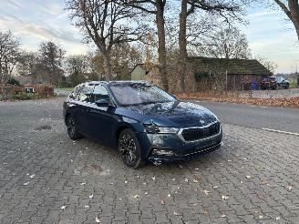 Skoda Octavia AUTOMAAT HYBRIDE NAVI CLIMA VIRT DASH CAMERA TREKHAAK LED B.J 12-2024 picture 3