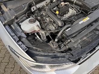 Volkswagen Golf 8 EDITION TSI 110 PK CLIMA CRUISE LED B.J 05-2022 picture 9