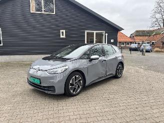 Schadeauto Volkswagen ID.3 ID.3 1FT PRO PREFORMANCE 58 KWH 204 PK B.J 09-2020 2020/9