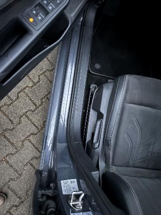 Volkswagen Golf 8.5 ETSI 1.5 HYBRIDE AUTOMAAT NAVI CLIMA CAMERA LED VIRT DASH TREKHAAK B.J 12-2024 picture 14