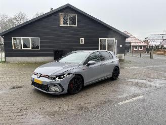 krockskadad bil auto Volkswagen Golf 8 GTI 2.0 AUTOMAAT 245 PK NAVI CLIMA CAMERA LED B.J 2023 2023/5
