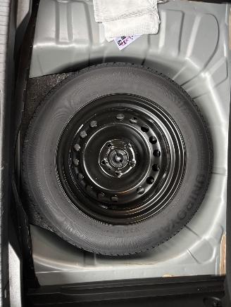 Renault Captur TCE 90 INTENSE NAVI CLIMA CAMERA LED VIRTUEEL DASH B.J 07-2022 picture 19