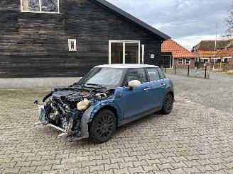 damaged passenger cars Mini Cooper AUTOMAAT 1.5 SPORT NAVI LEER CLIMA CAMERA B.J 07-2021 FULL OPTIONS 2021/7