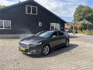 Voiture accidenté Ford Mondeo 1.5 AUTOMAAT NAVI CLIMA LED TREKHAAK B.J 2018 MOTORSCHADE MOTOR LOOPT 2018/10
