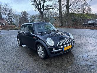 Mini Mini ONE PANORAMADAK AIRCO B.J 2003. APK MAART 2027 picture 4