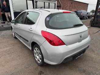 Peugeot 308  picture 8