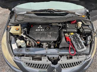 Mitsubishi Grandis  picture 14