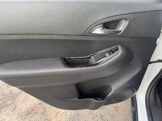 Chevrolet Orlando  picture 28