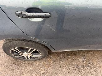 Nissan Micra  picture 15