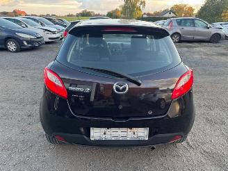 Mazda 2  picture 6