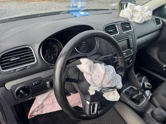 Volkswagen Golf  picture 17