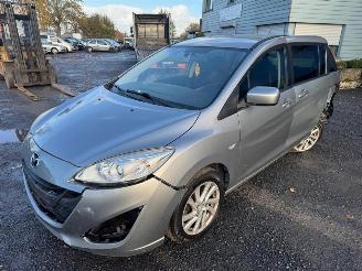 krockskadad bil auto Mazda 5  2011/2