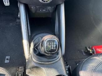 Hyundai Veloster  picture 13