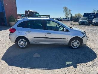 Renault Clio III GRANDTOUR EXCEPTION picture 3