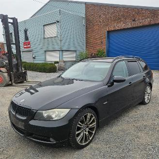 Coche accidentado BMW 3-serie 318I 2008/2