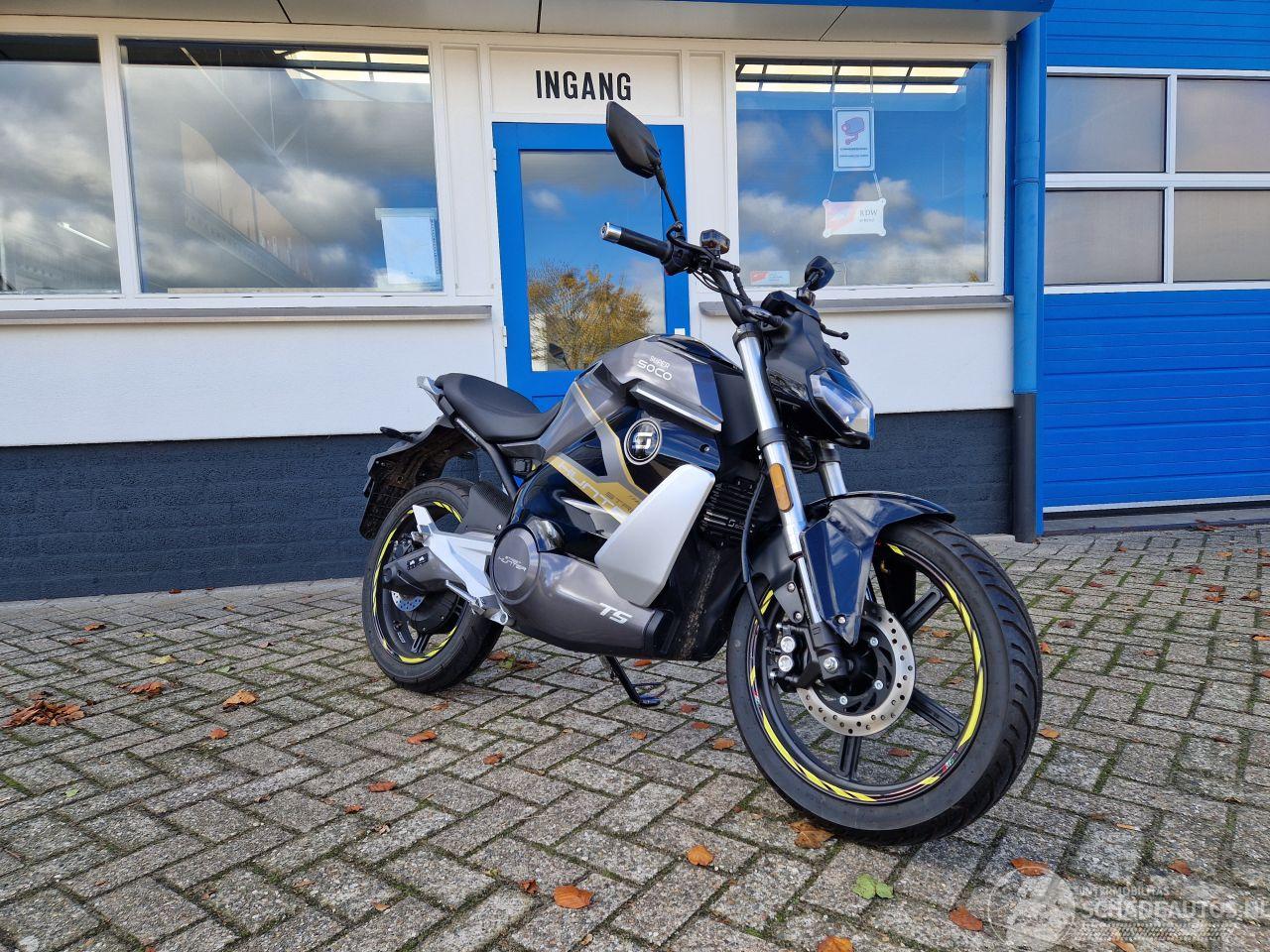 Super Soco  TSX STREETHUNTER