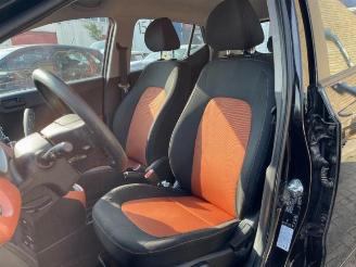 Hyundai I-10  picture 9