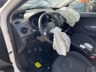 Hyundai I-10  picture 8