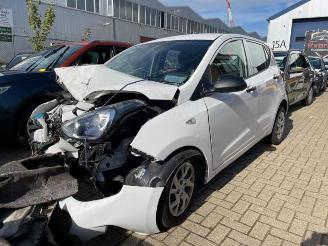 Vrakbiler auto Hyundai I-10  2017/8