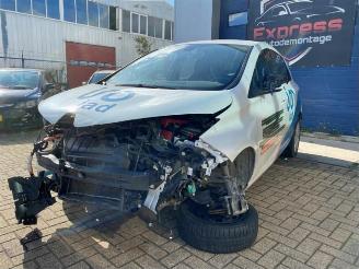 demontáž osobní automobily Renault Zoé Zoe (AG), Hatchback 5-drs, 2012 51kW 2016