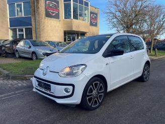 Coche siniestrado Volkswagen Up! Up! (121), Hatchback, 2011 1.0 12V 75 2014/2