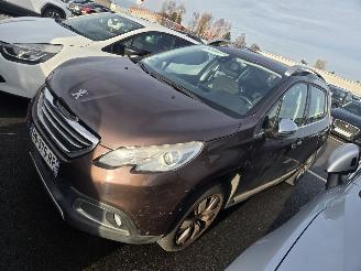 Auto incidentate Peugeot 2008  2014/3