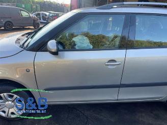 Skoda Fabia Fabia II Combi, Combi 5-drs, 2007 / 2015 1.4i 16V picture 12