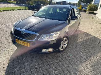 Vaurioauto  passenger cars Skoda Octavia 1.6 TDI Greenline Combi/o 4Dr Diesel 1.598cc 77kW (105pk) 2010/10