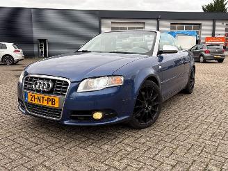 Damaged car Audi A4 2.4 V6 30V Cabrio  Benzine 2.393cc 125kW FWD 2002-04/2005-12 (8H7) BDV 2002/7