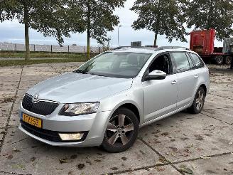 Schadeauto Skoda Octavia 1.6 TDI Greenline 16V Combi/o 4Dr Diesel 1.598cc 81kW (110pk) FWD 2013-05/2020-07  CRKB 2014/5