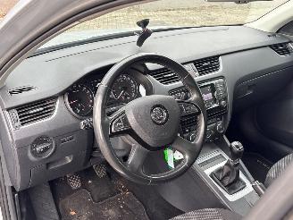 Skoda Octavia 1.6 TDI Greenline 16V Combi/o 4Dr Diesel 1.598cc 81kW (110pk) FWD 2013-05/2020-07  CRKB picture 17