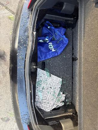 Volkswagen Up! 1.0 12V 60 Hatchback  Benzine 999cc 44kW (60pk) FWD 2011-08/2020-08  CHYA picture 13