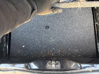 Volkswagen Up! 1.0 12V 60 Hatchback  Benzine 999cc 44kW (60pk) FWD 2011-08/2020-08  CHYA picture 15