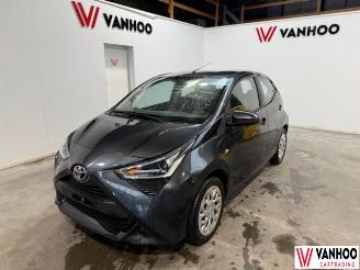 skadebil auto Toyota Aygo  2020/6