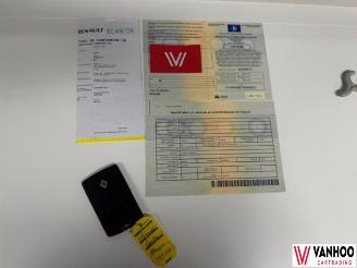 Renault Captur  picture 22