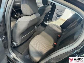 Peugeot e-208  picture 12