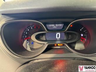 Renault Captur  picture 15