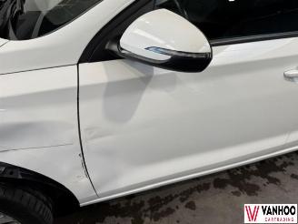 Hyundai I-30  picture 3