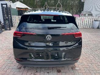 Schadeauto Volkswagen ID.3 PRO 62-KWH  205,PS 7000,KM 2024/6