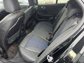 BMW 1-serie M-PAKKET  -- AUTOMATIC picture 17