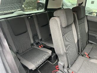 Volkswagen Touran BENZINE 7-SITS - 7-PERSONEN picture 13