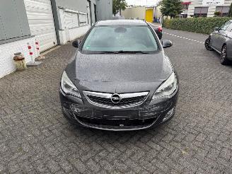  Opel Astra 1.6 Turbo Cosmo Automaat 2012/6