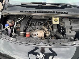 Peugeot 3008 1.6 THP Allure picture 26