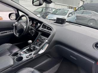 Peugeot 3008 1.6 THP Allure picture 17